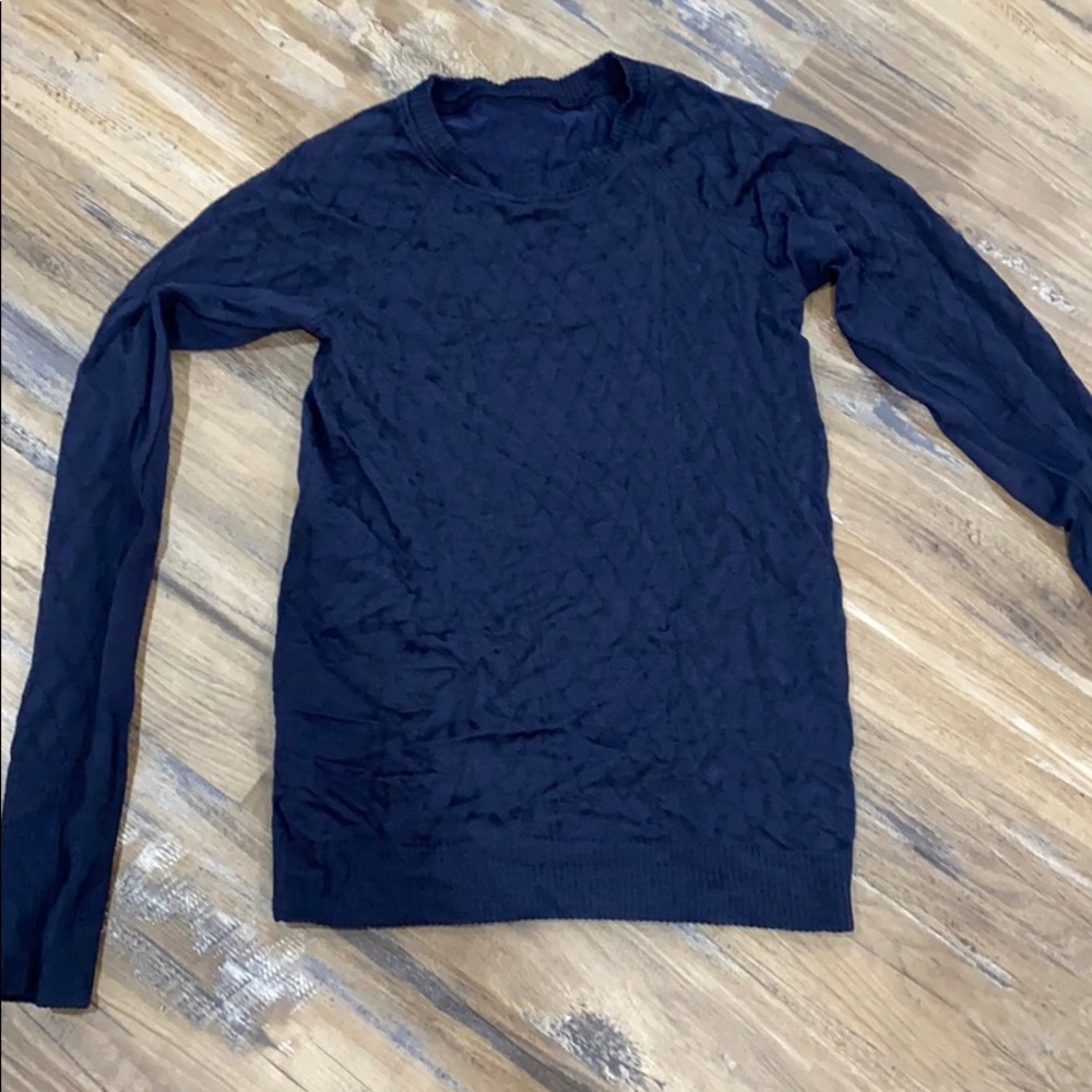 Lululemon cableknit textured long sleeve navy